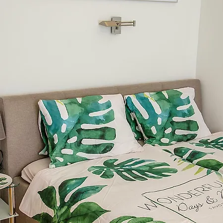 Tropical * Budapest