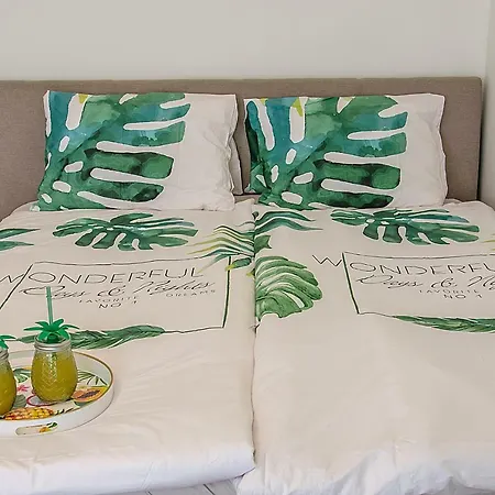 Tropical * Budapest